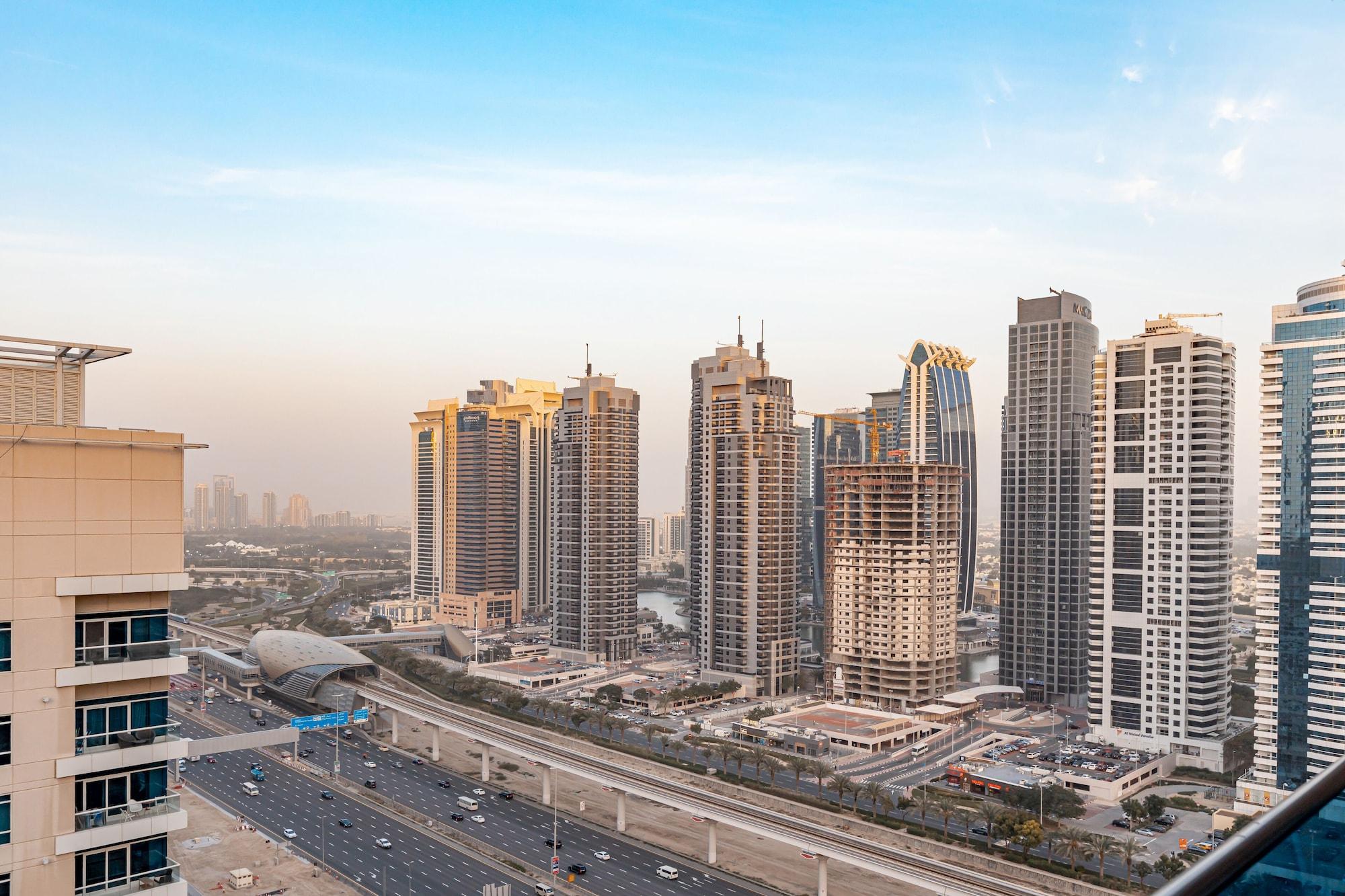Radisson Blu Residence, Marina