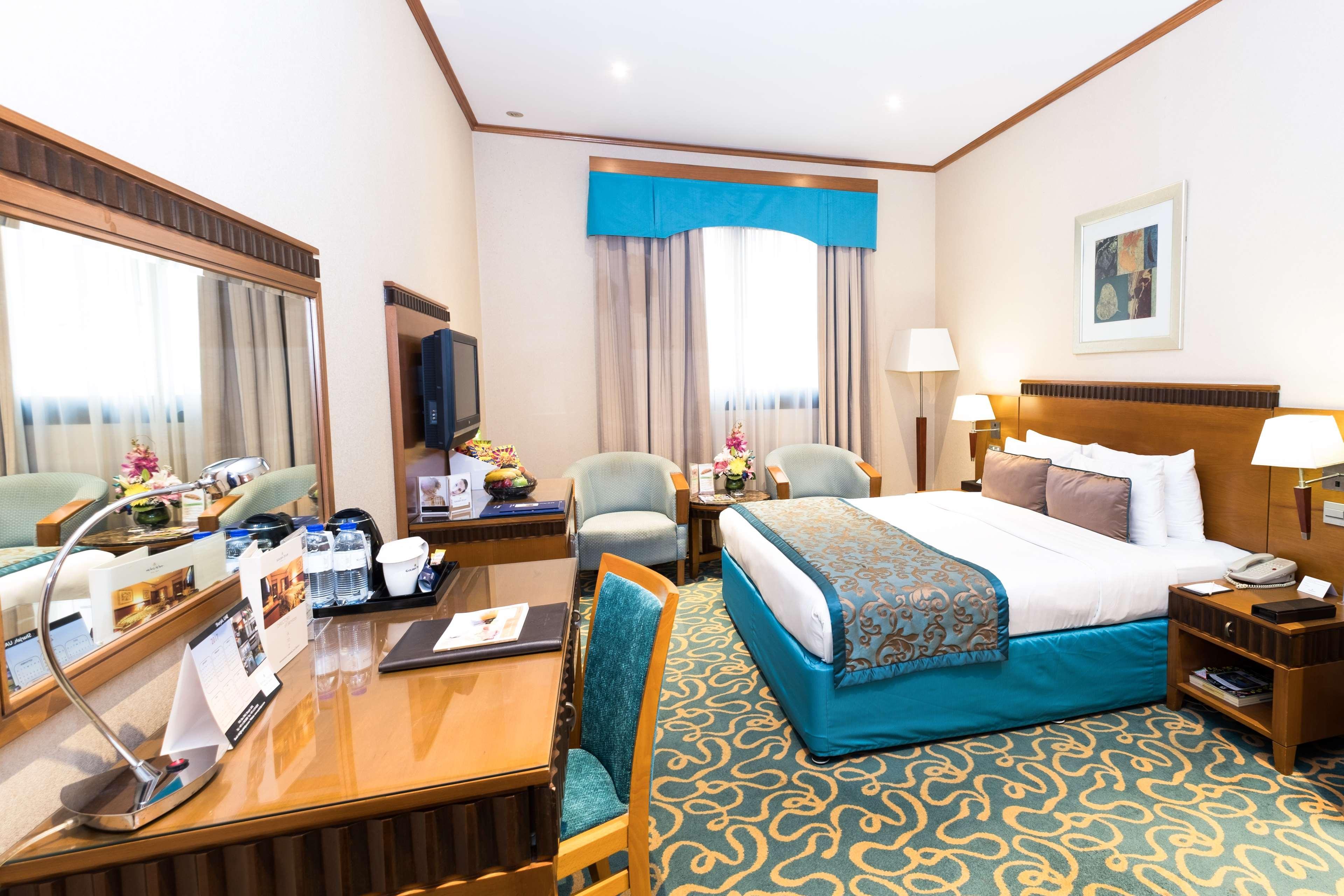 Hotel Al- Barsha 4*