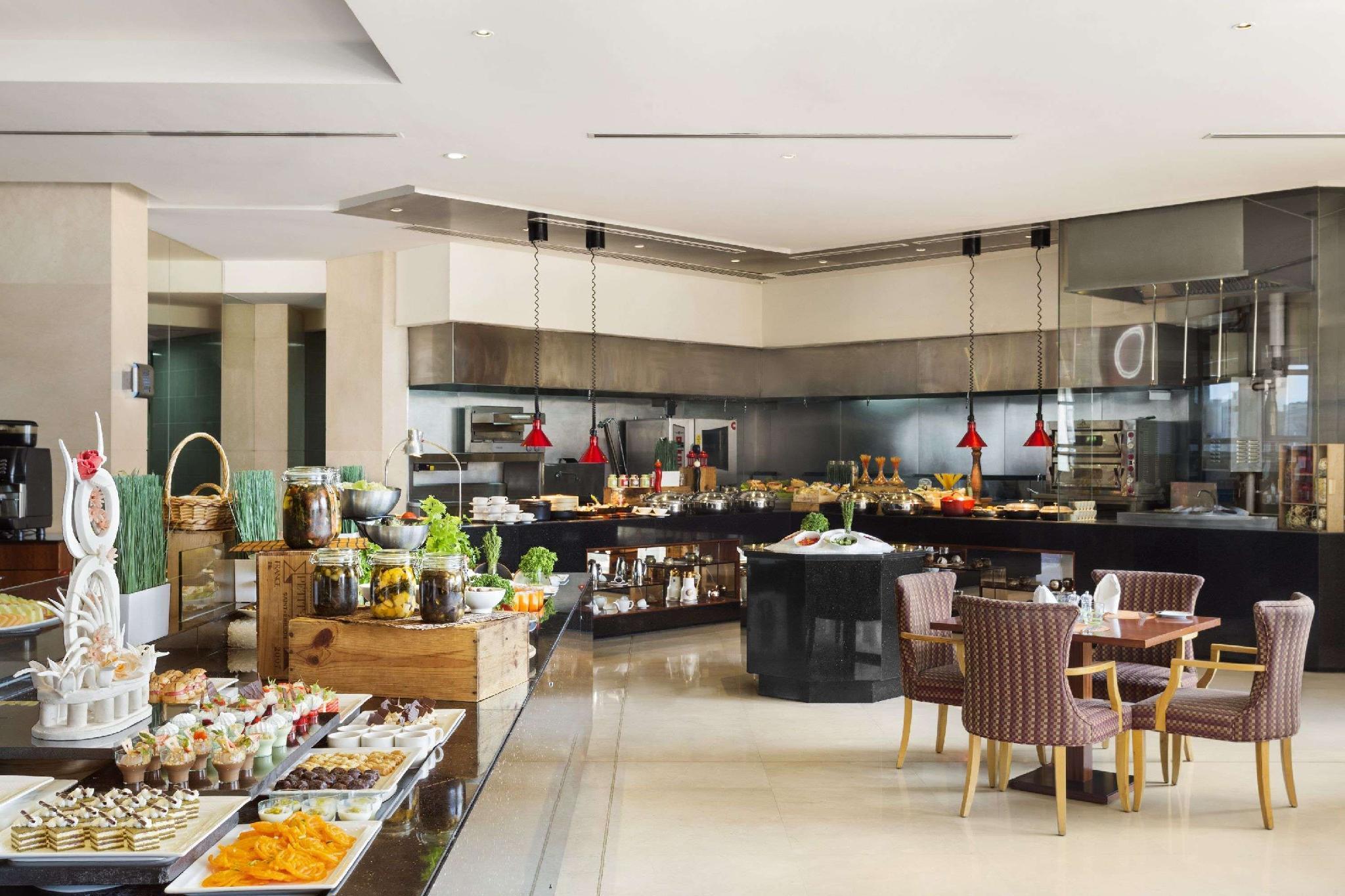 Hotel Crowne Plaza - Jumeirah By Ihg 5*