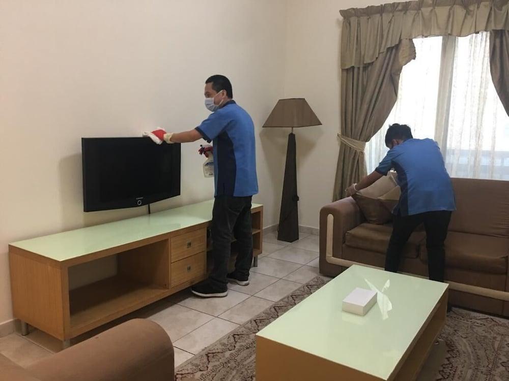 Al Raya Dubai