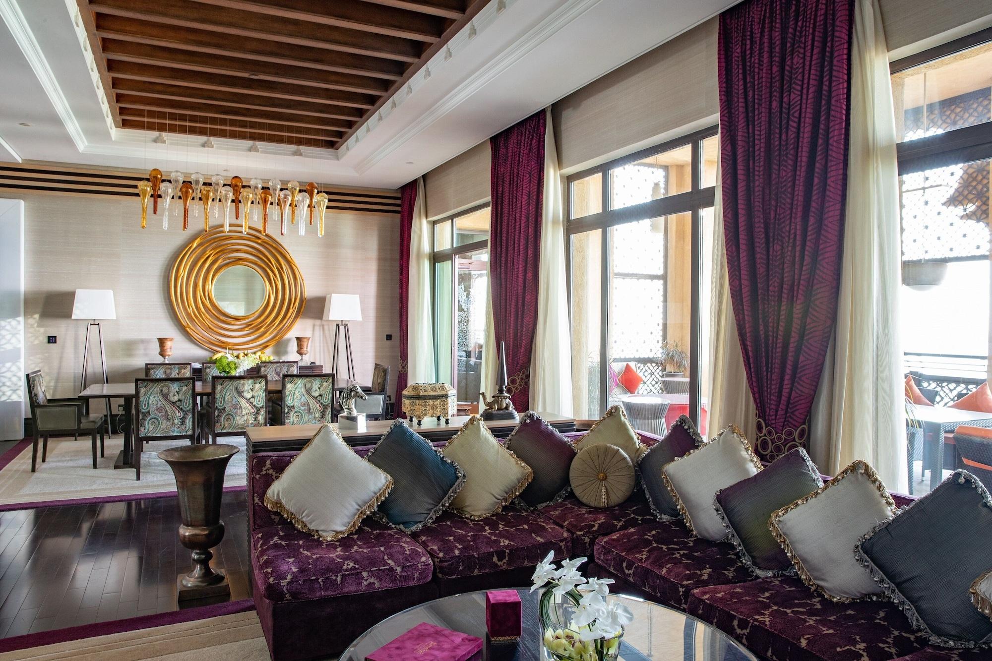 Jumeirah Mina Al Salam Resort 5*