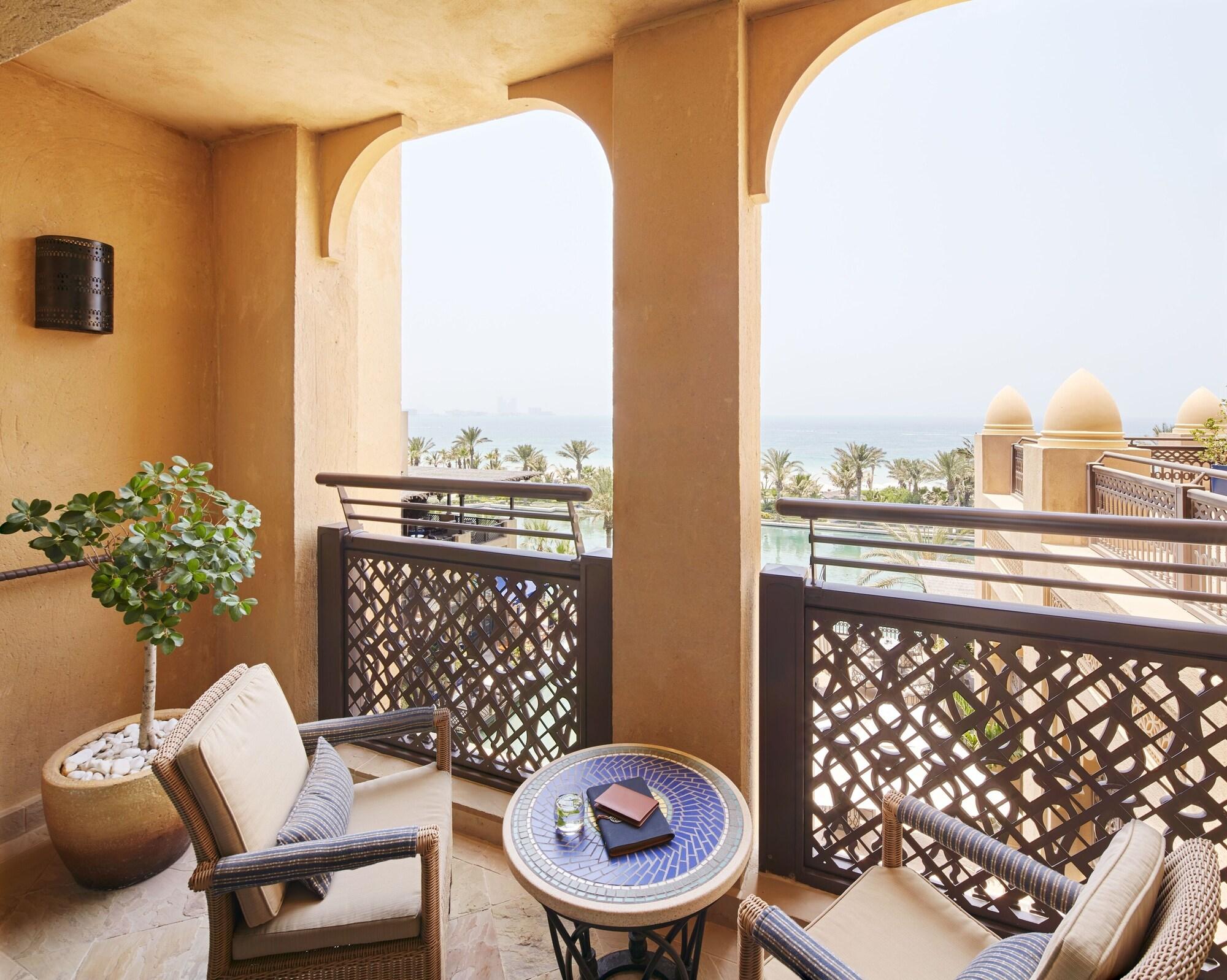 Jumeirah Mina Al Salam Resort