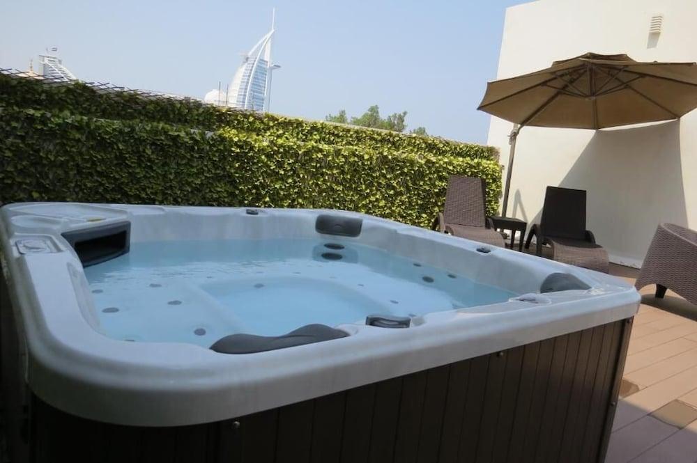 Walk Boutique Jumeirah 3*