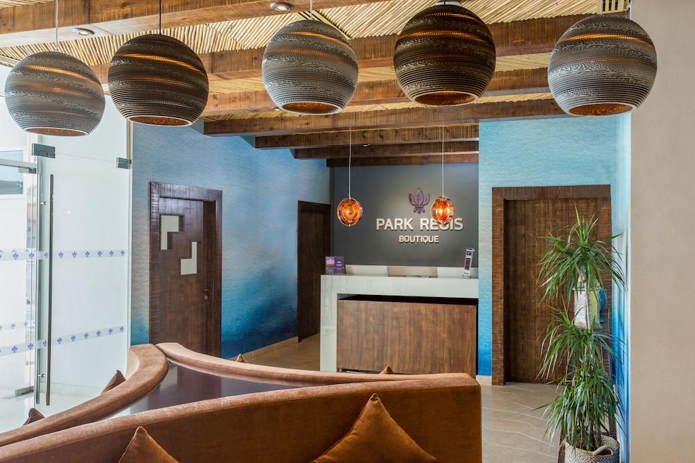 Walk Boutique Jumeirah Dubai