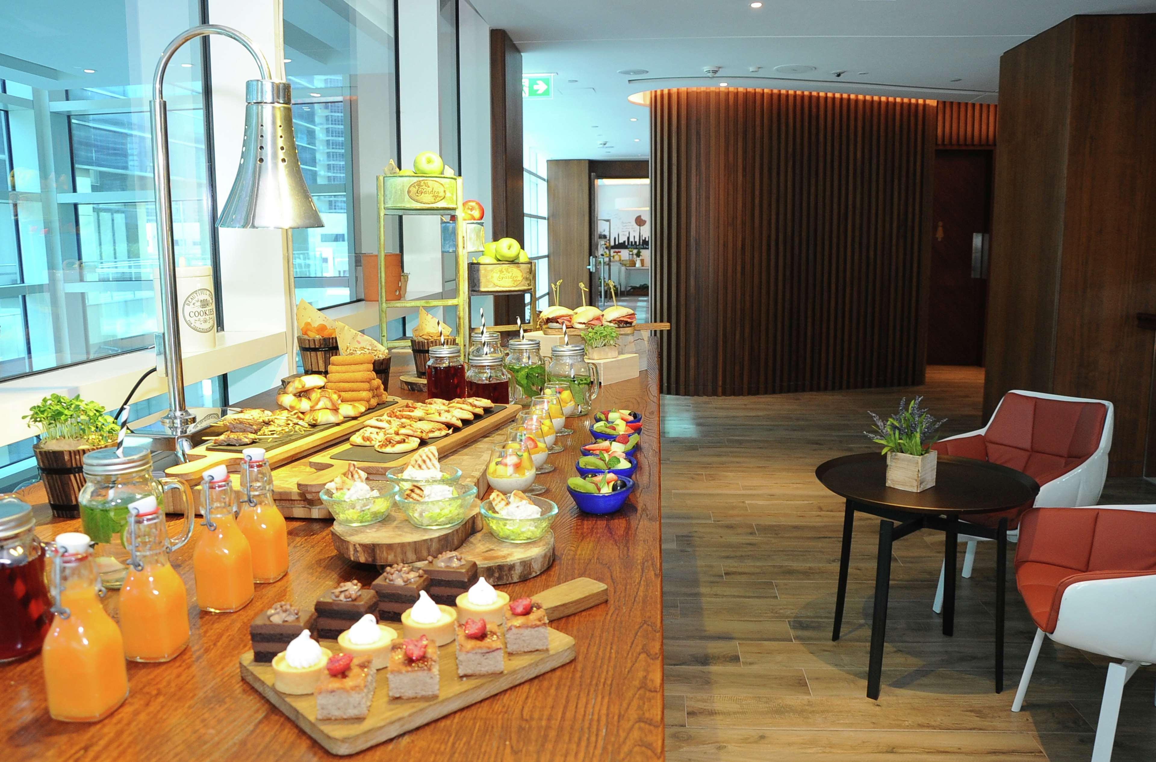 Doubletree By Hilton - Business Bay Dubai