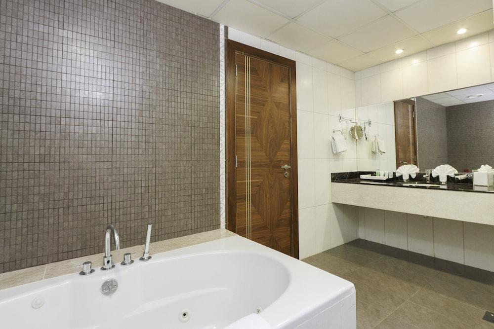 Premiere Marina 4* Dubai