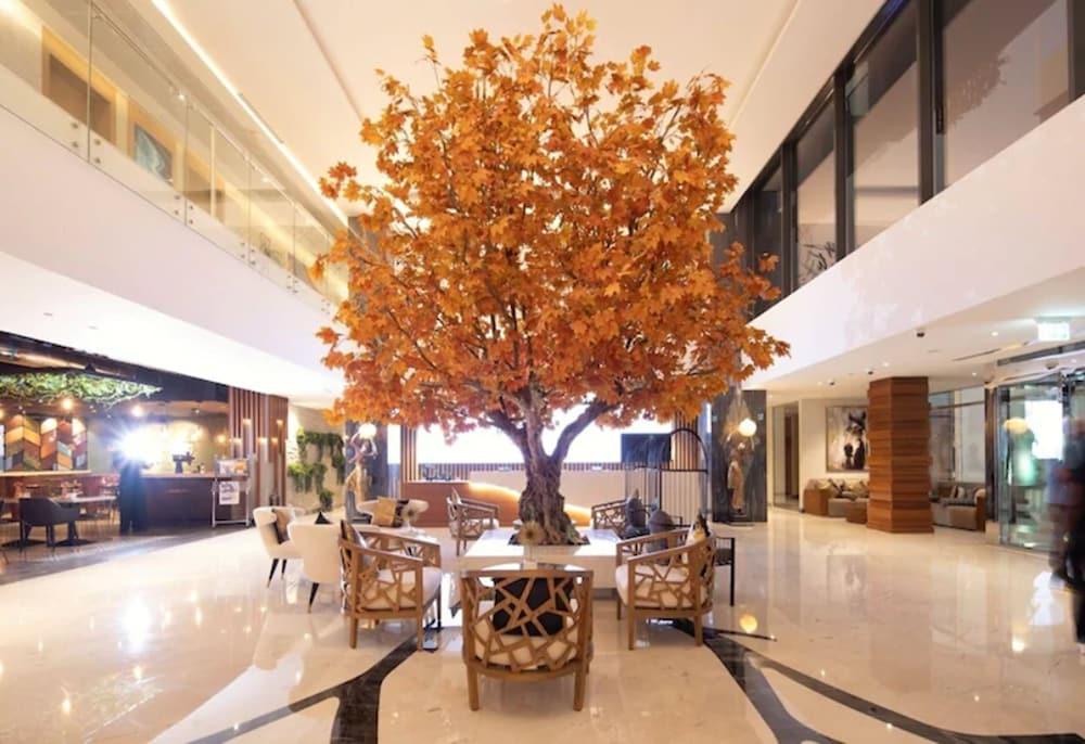 Resort C And The Palm 5*