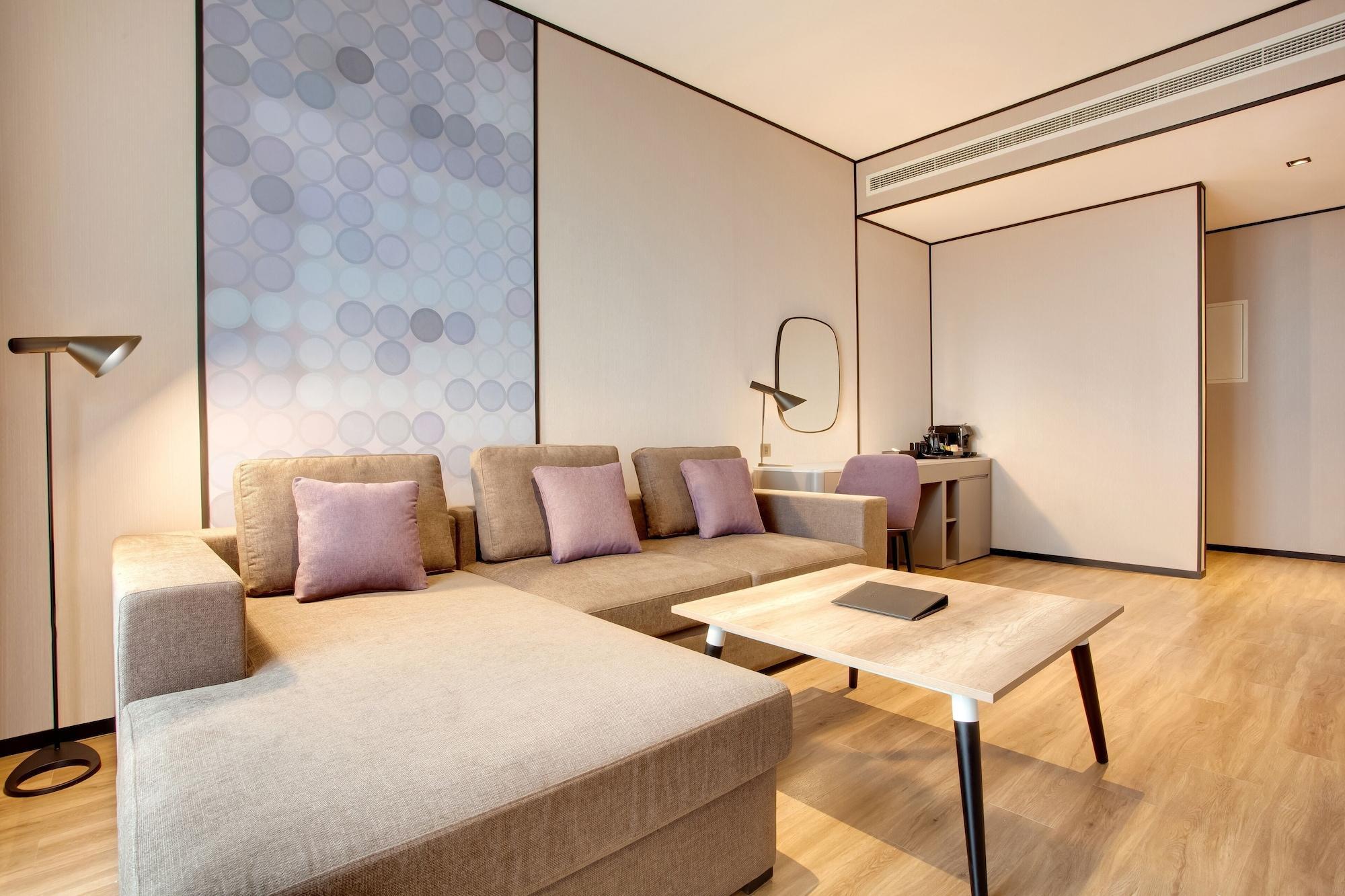 Lemon Tree Hotel, Jumeirah 4* Dubai