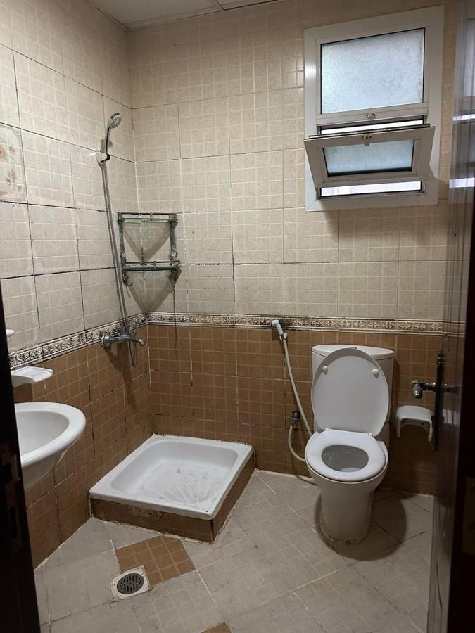 Bed Space For Female Single And Bunk Bed Al Sayed Builidng - Sharaf Dg Exit 4 Flat 301 Apartment Dubai