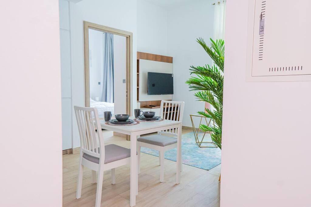 Apartamento Astonishing Marina & Sea View Modern