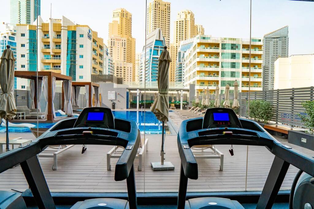 Astonishing Marina & Sea View Modern Apartamento