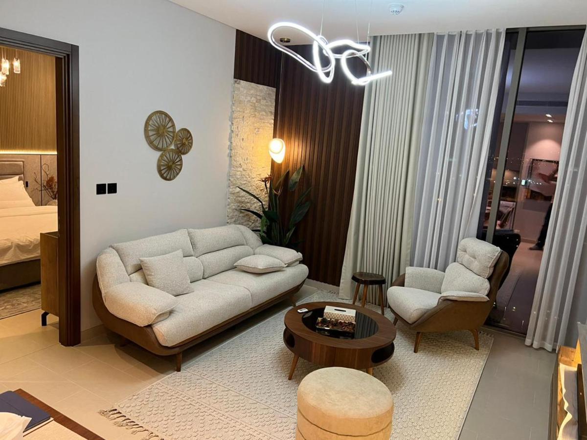 Exclusive 2 Bedroom Luxury In Sobha Creek Vistas Apartment