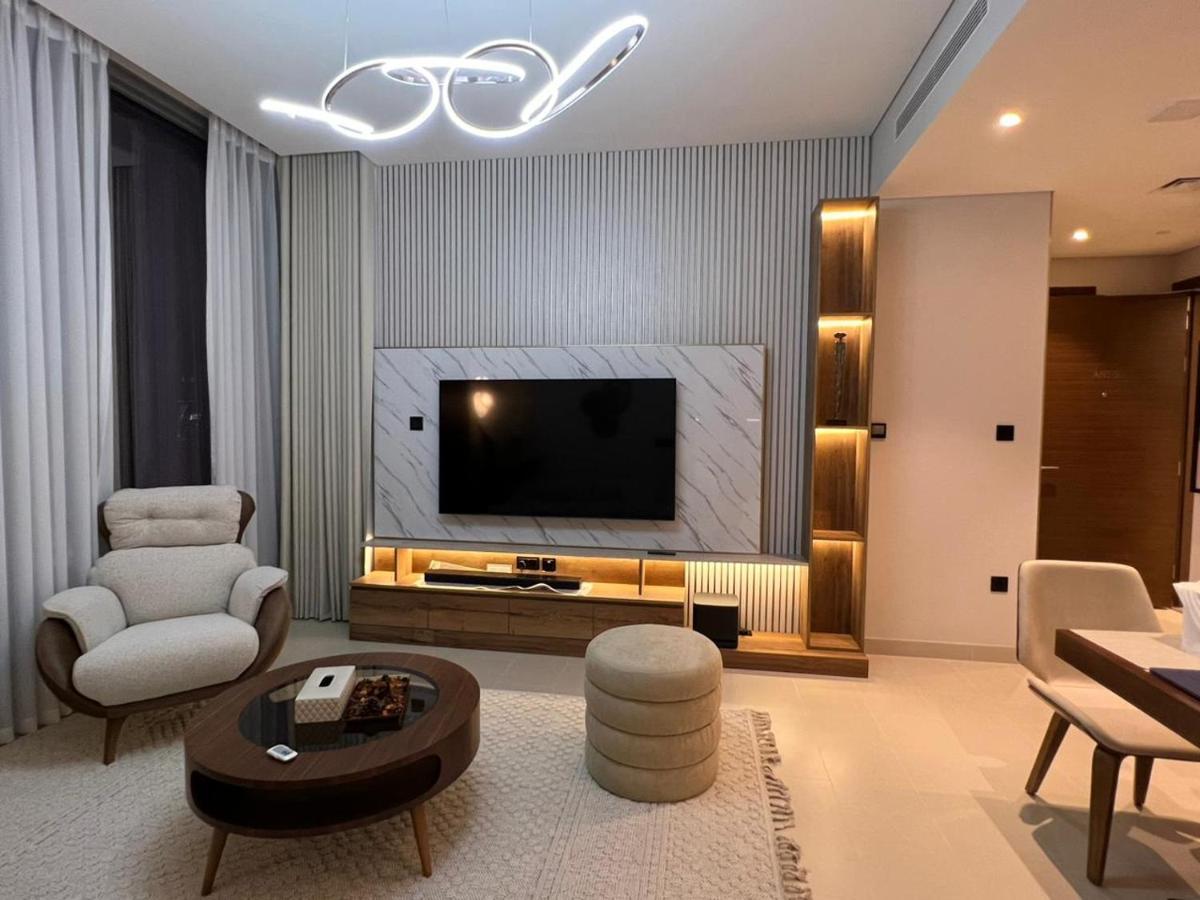 Exclusive 2 Bedroom Luxury In Sobha Creek Vistas Apartment