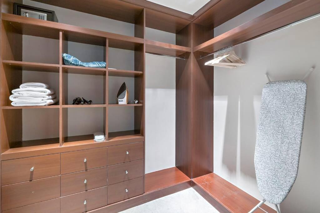 Stonetree - Fairmont North 2 Bedroom & Maid - Club Access Apartment *