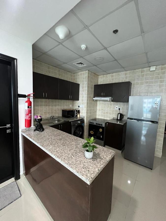 Elegant At Marina Daire Dubai