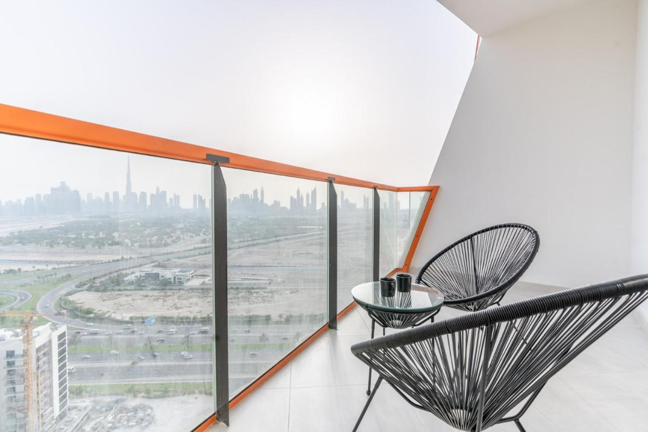 With Skyline View Pool & Gym Access * Dubai