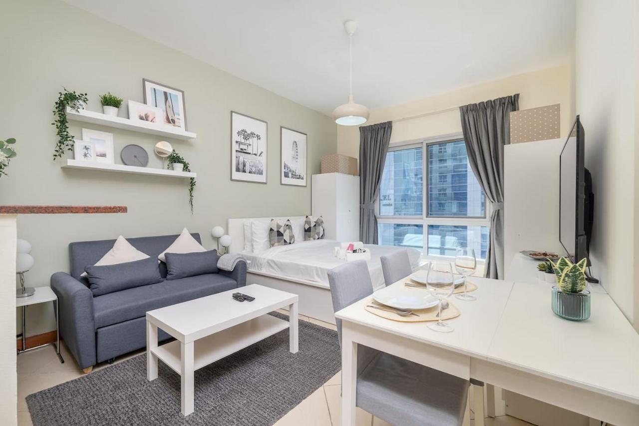 Apartment Beautiful 1-bedroom Near To Beach At Marina Diamond In