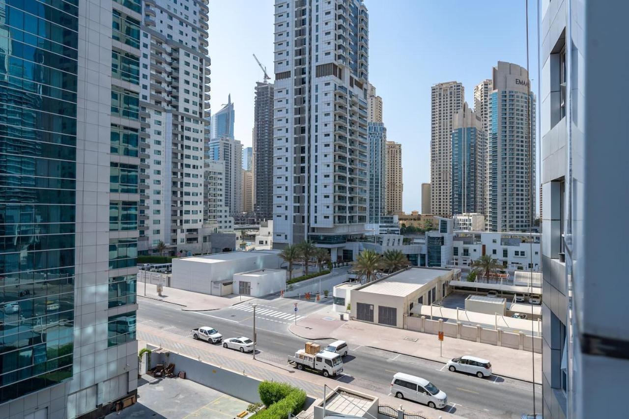 Beautiful 1-bedroom Near To Beach At Marina Diamond In *