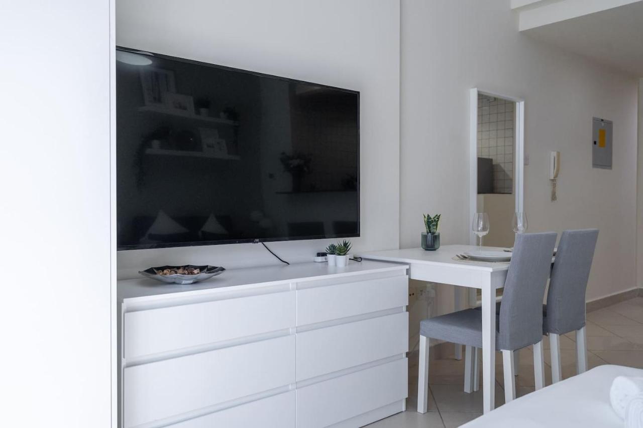 Beautiful 1-bedroom Near To Beach At Marina Diamond In *