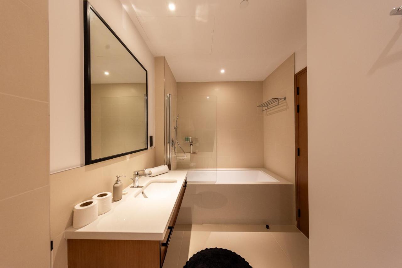 Brand-new 1 Bedroom With Full Marina View *