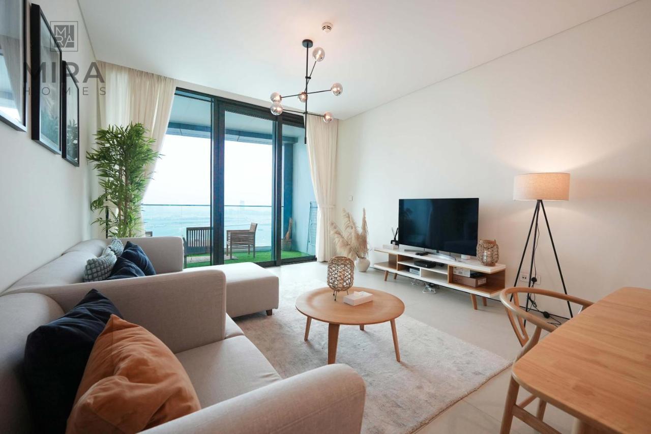 Apartment Serviced 2 Bedroom With Access Dubai
