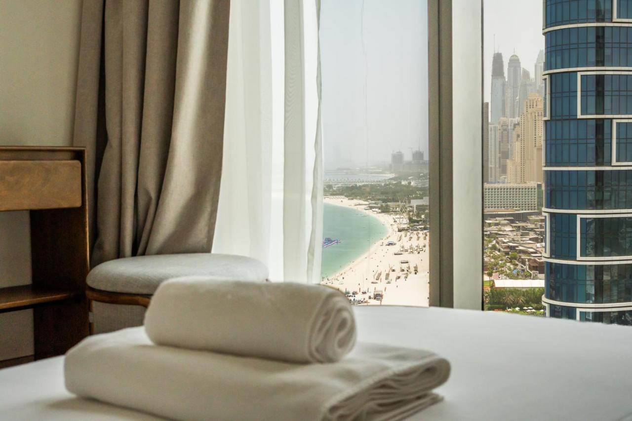 Marina Eye View: Luxury Apartment Dubai