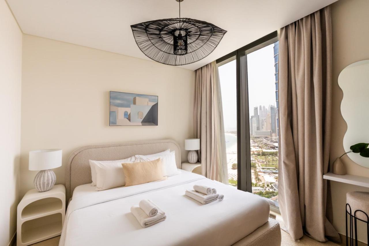 Marina Eye View: Luxury * Dubai