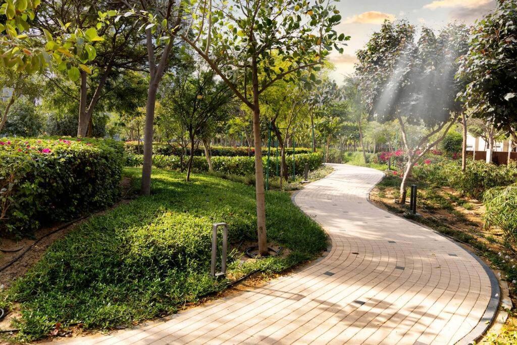 By Latinem Luxury 1br Holiday Cvr A3109 Near Burj Khalifa *