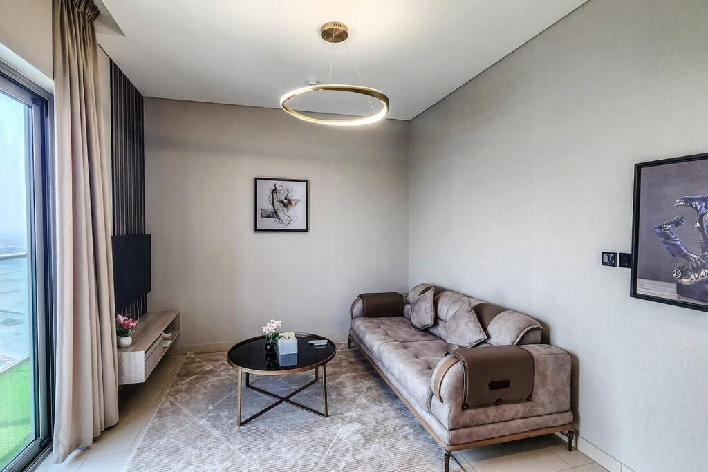 By Latinem Luxury 1br Holiday Cvr A3109 Near Burj Khalifa