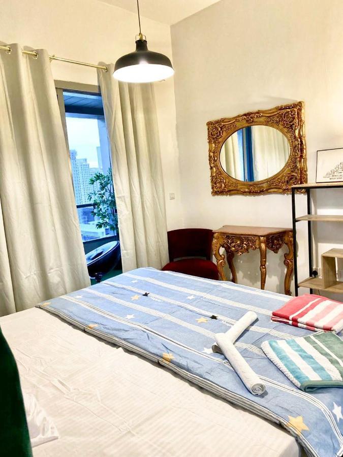 Apartment Spacious In Marina With Balcony *