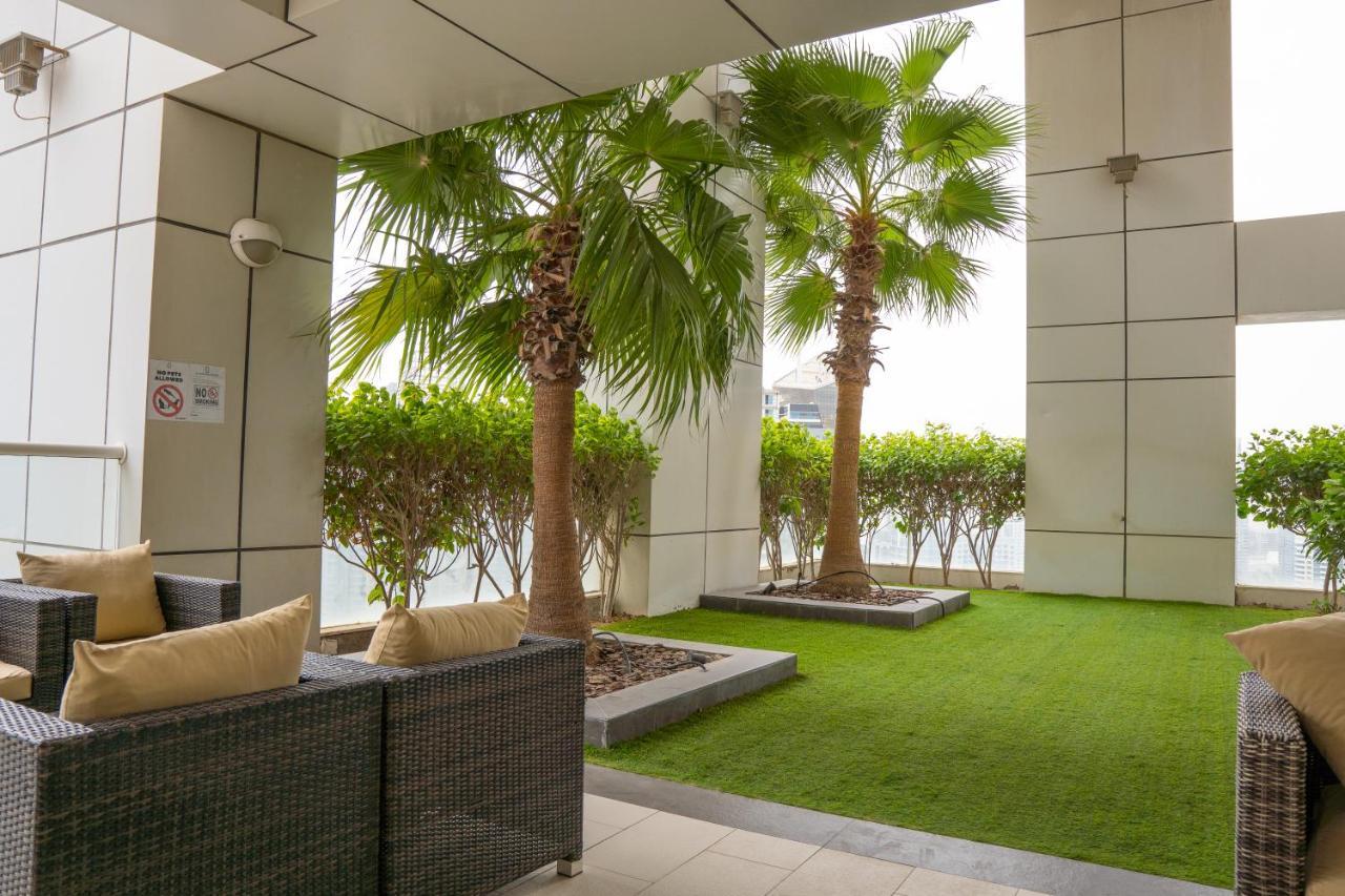 Apartment Veluxa - Designer 1 Bedroom With Sea View! Dubai
