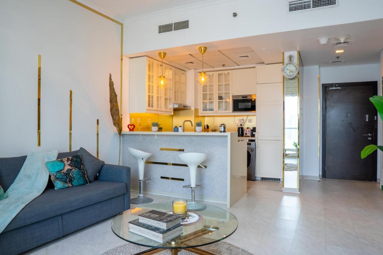 Apartment Veluxa - Designer 1 Bedroom With Sea View!