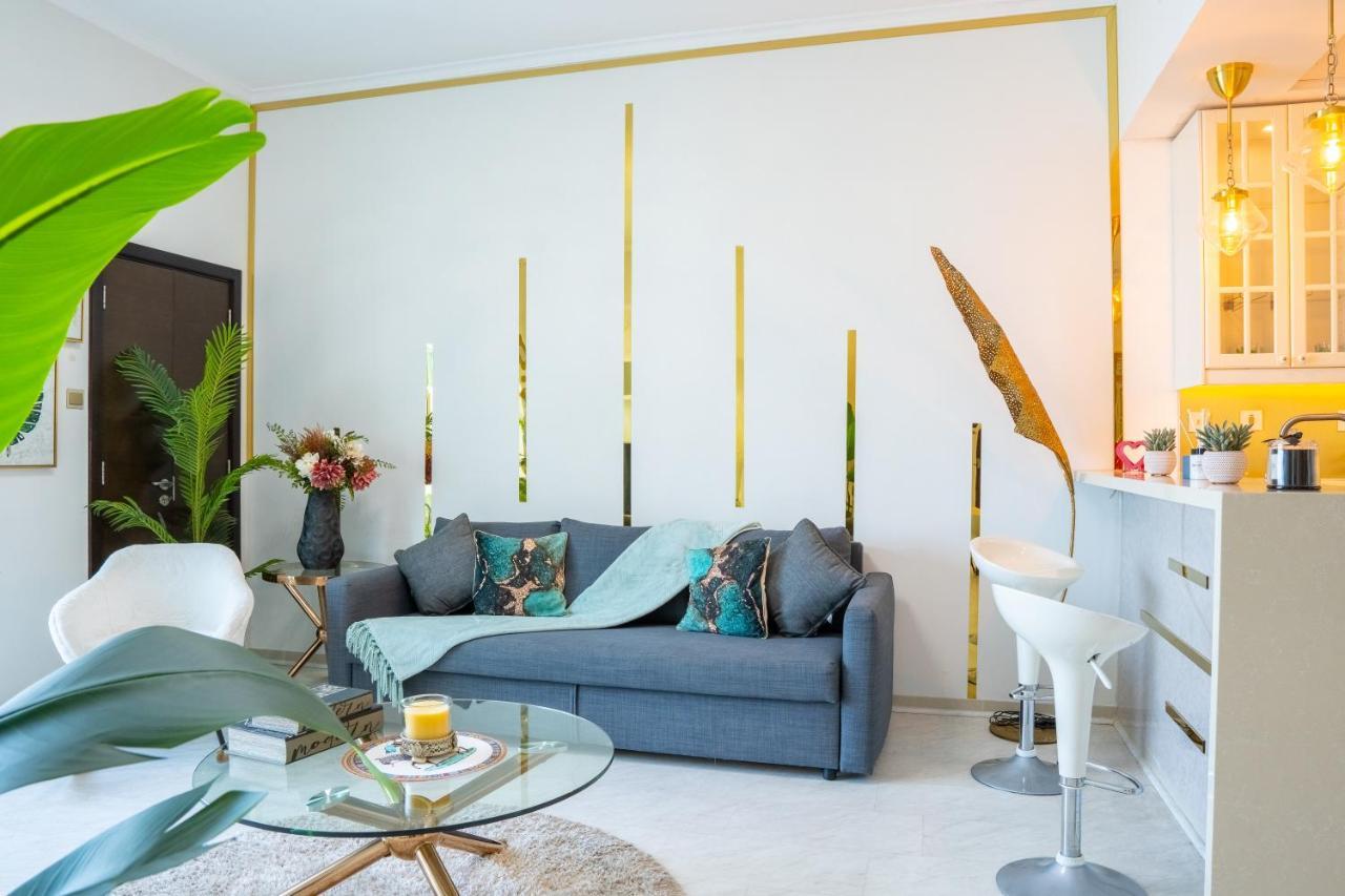Apartment Veluxa - Designer 1 Bedroom With Sea View! Dubai