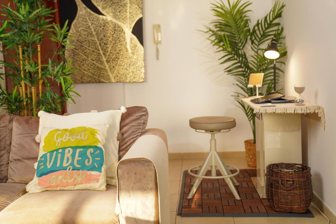 The Journey - Infront Of Tram-metro, Access To Beach, Pool & Gym - Enjoy Our Seaview - Coworking Space - Resident Housekeeping - Inhouse Food Menu - All At Jumierah Beach Residence, Marina Dubai