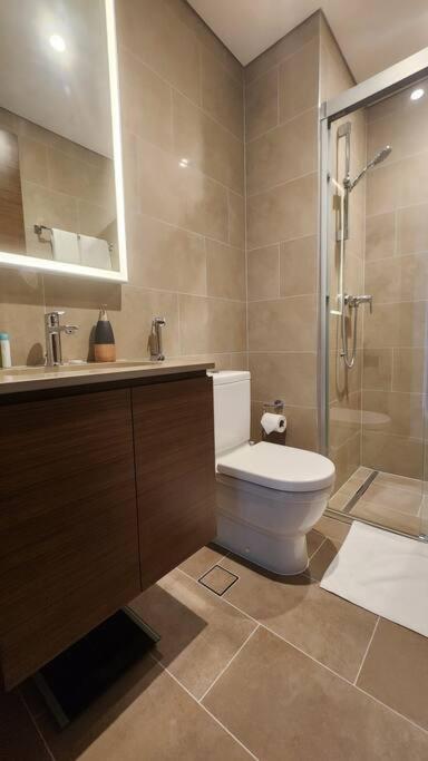 Apartment By Latinem Luxury 1br Cvr A703 Near Burj Khalifa *