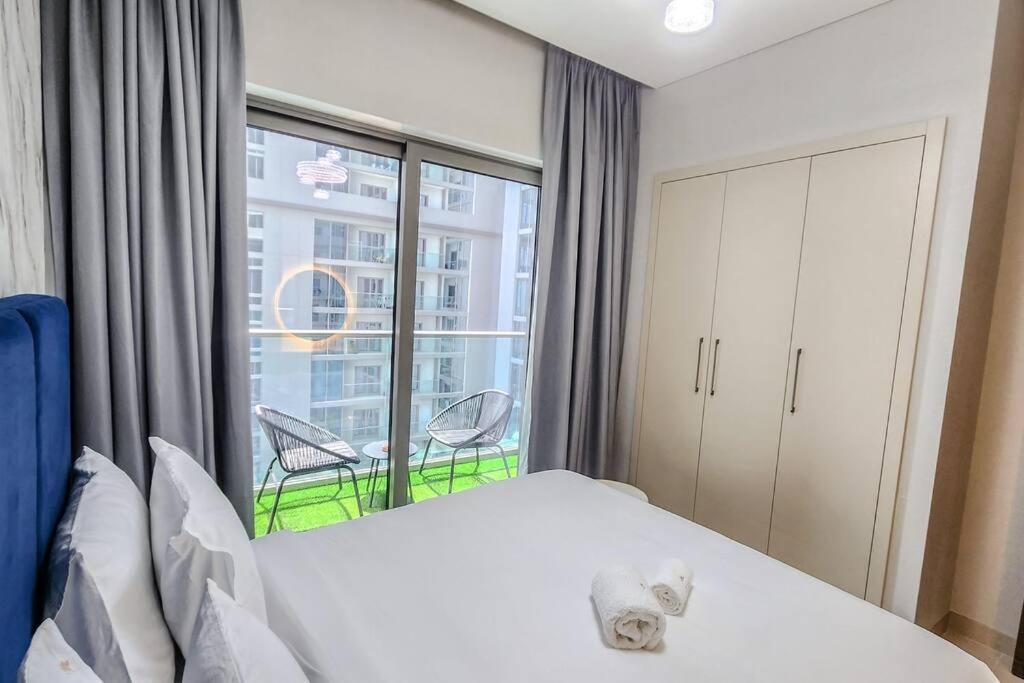 Apartment By Latinem Luxury 1br Cvr A703 Near Burj Khalifa Dubai