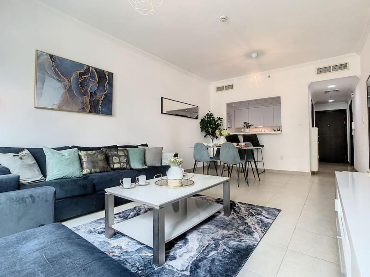 Key View - Marina Quays West