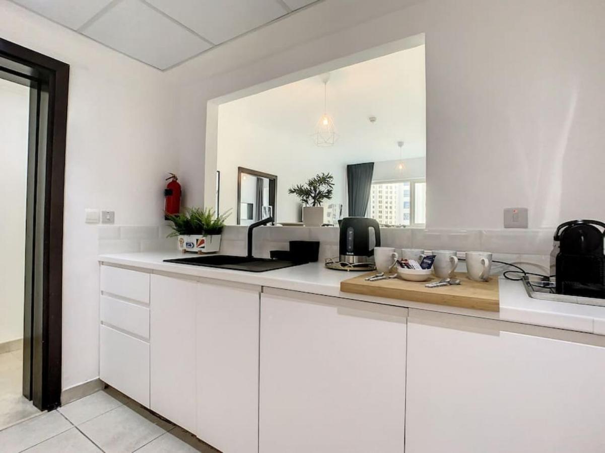 Key View - Marina Quays West * Dubai