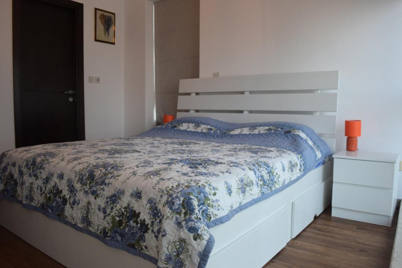 Apartment 1br Apartment, Stunning Marina View, 5 Min Walk To Jbr Beach, 30 Sec Walk To Tram And Bus Stations Dubai