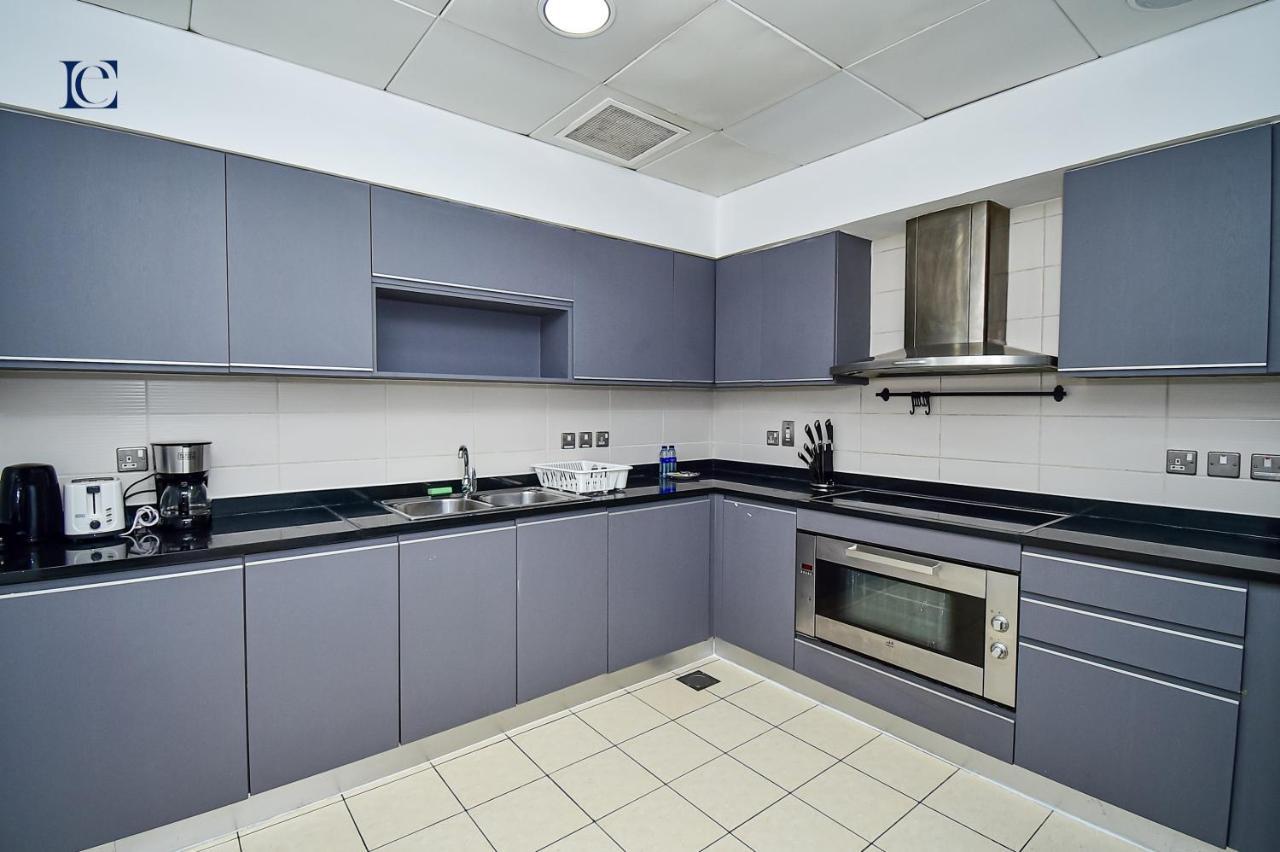 Apartment Luxury Escapes - Premium 3br - Partial Sea View The Palm - Near Nakheel Mall & Mono Rail - Oceana *