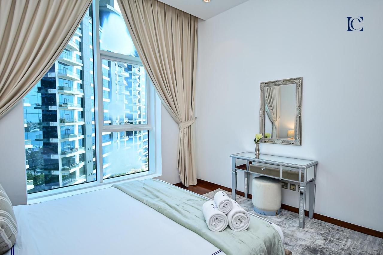 Luxury Escapes - Premium 3br - Partial Sea View The Palm - Near Nakheel Mall & Mono Rail - Oceana Apartment