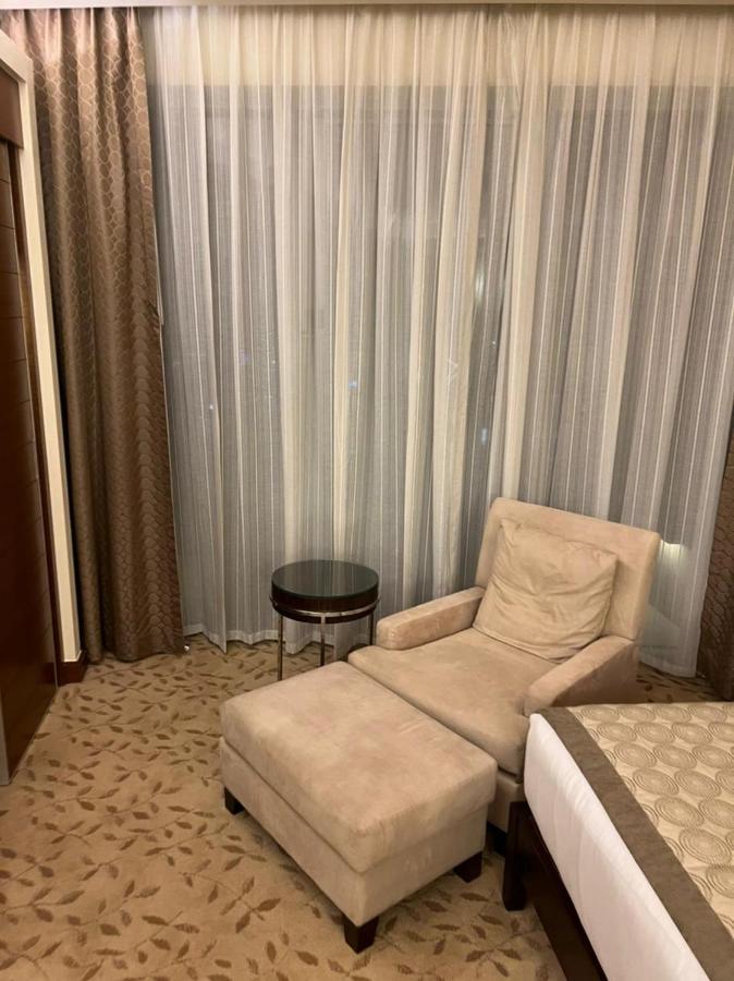 Address Mall Fashion Avenue Full Burj Khalifa Views