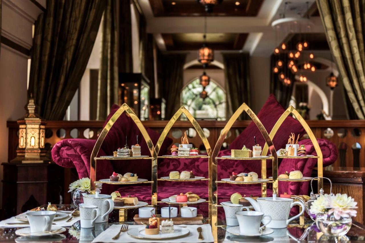 Palace Downtown 5*