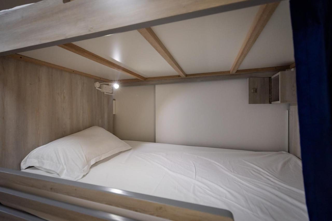 Travel Hub Premium Hostel