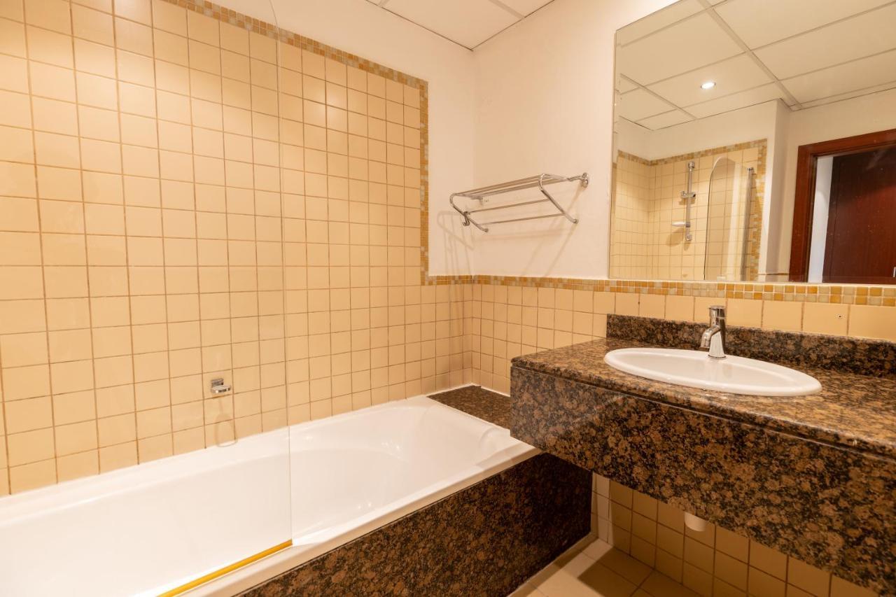 Travel Hub Premium Hostel