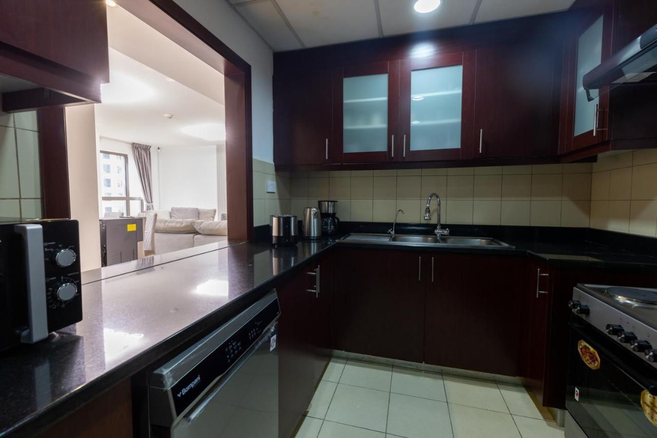 Travel Hub Premium * Dubai
