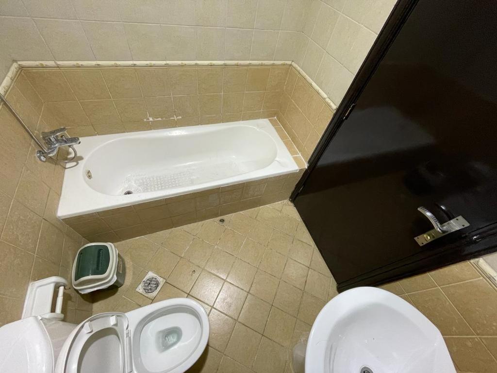 Hostel Al Raea Hostels Near Adcb Metro Station *