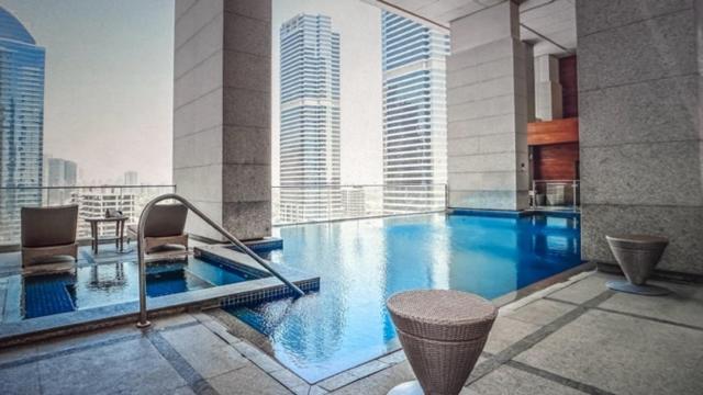 Hotel Bonnington Jumeraih Lakes Towers , Jlt Cluster J ,
