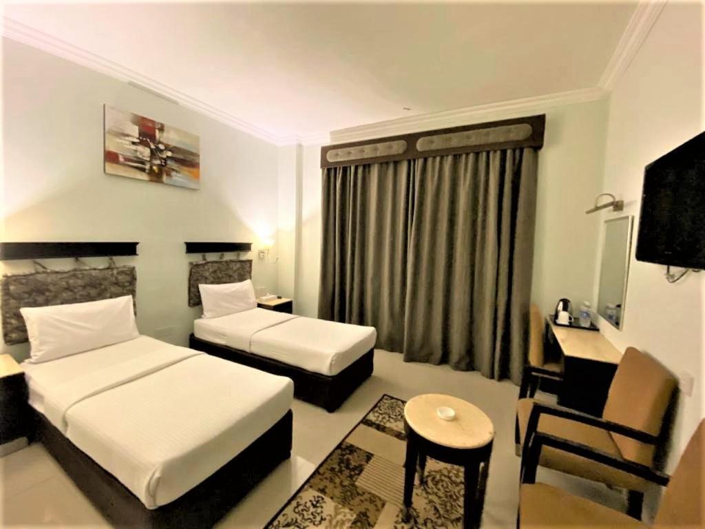 Signature Deira