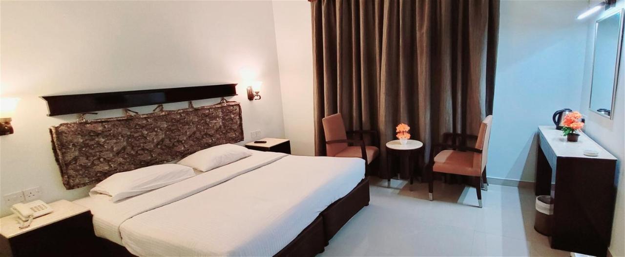 Signature Deira Hotel 3*